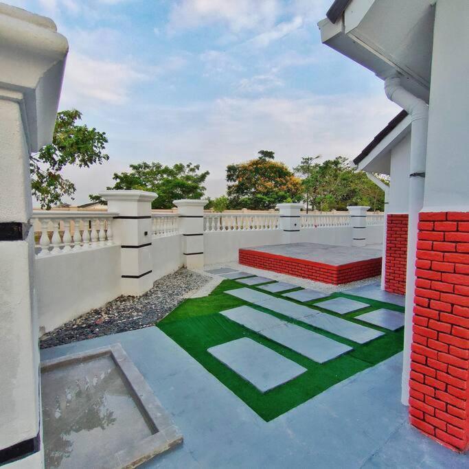 3 Storey Swimming Pool&Projector House Setia Alam Шах Алам Екстериор снимка